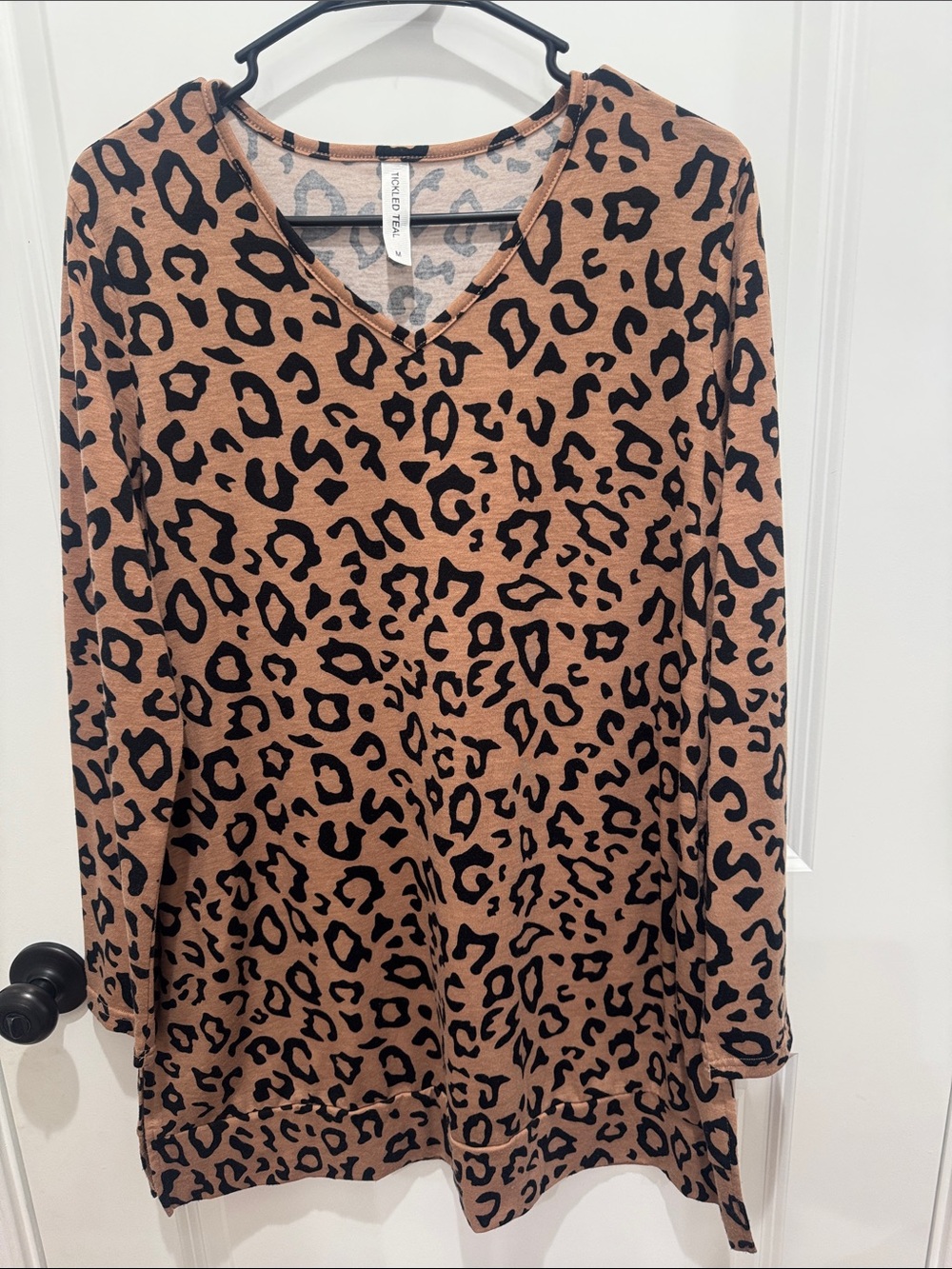 Tickled Teal Women’s Leopard V-Neck Long Sleeve Top - Brown/Black
